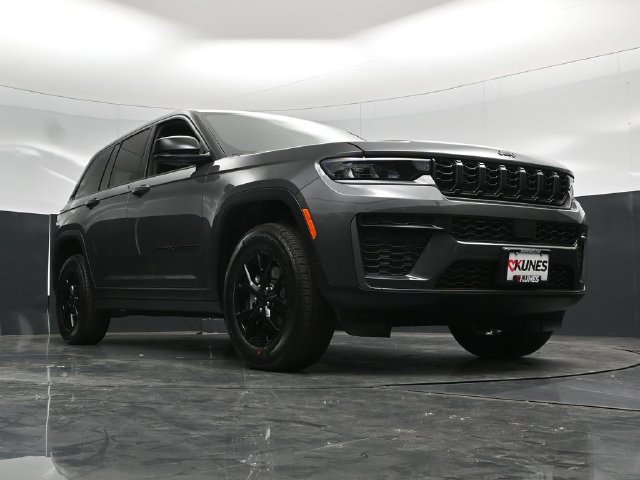 New 2026 Jeep Grand Cherokee Altitude AWD/4WD image 58