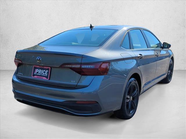 Certified 2024 Volkswagen Jetta SE w/ Panoramic Sunroof Package FWD image 8