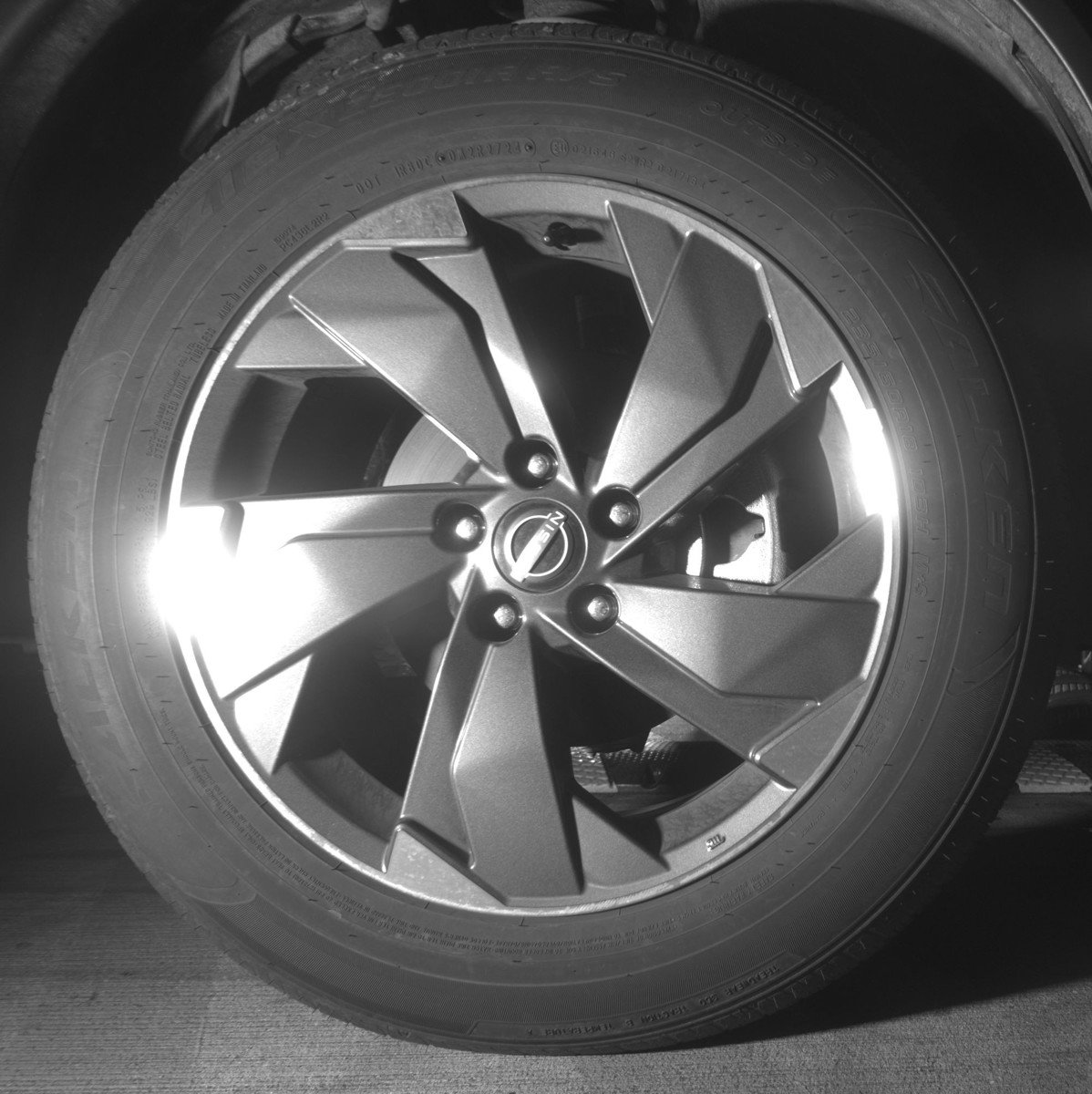 Used 2025 Nissan Rogue SV FWD image 13