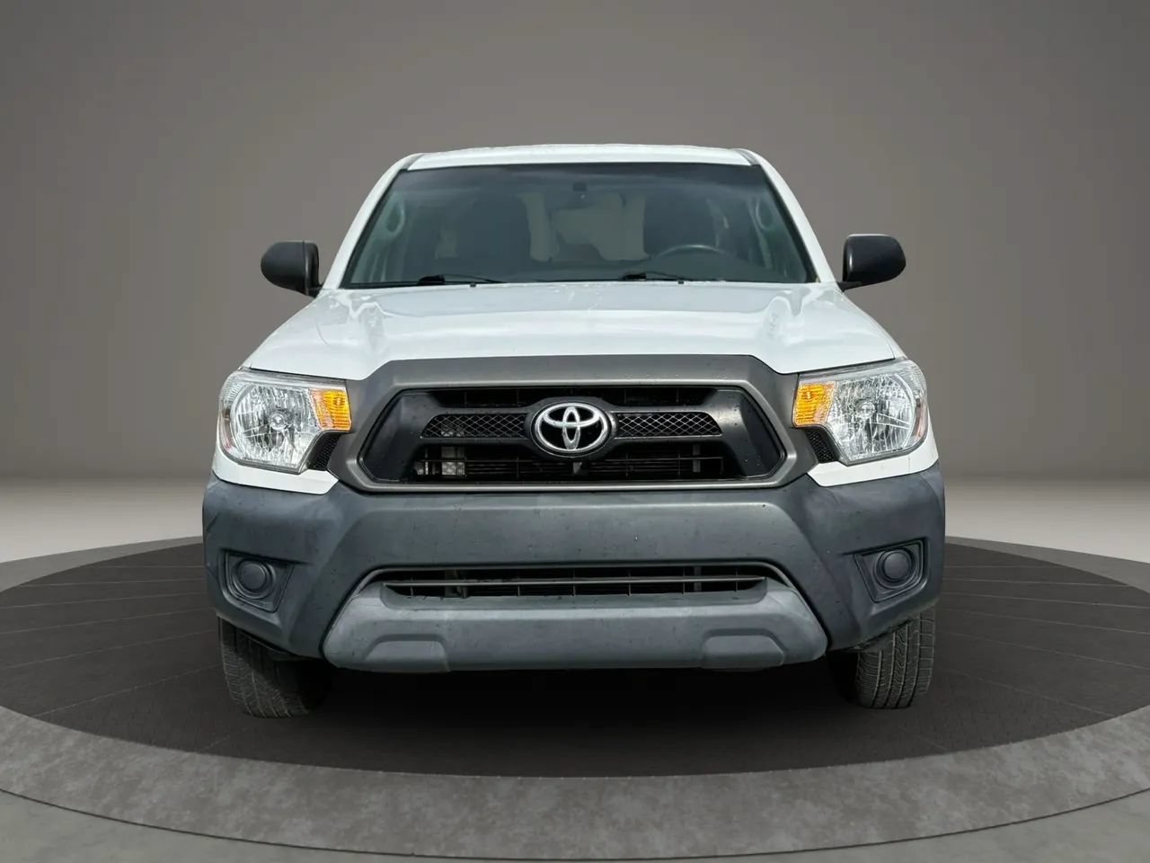 Used 2015 Toyota Tacoma 2WD Access Cab w/ Convenience Package image 2