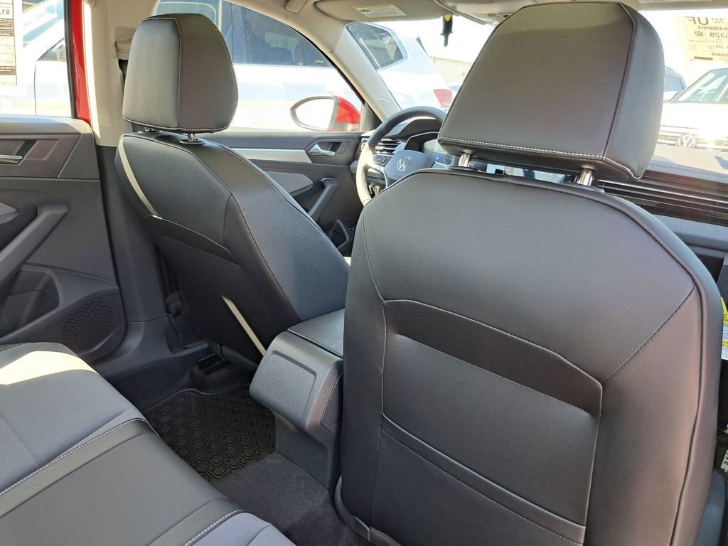 New 2026 Volkswagen Jetta SE image 24