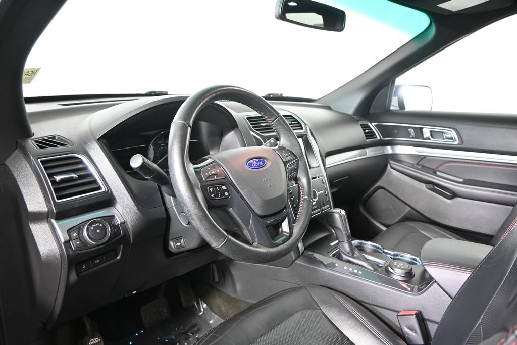 Used 2017 Ford Explorer Sport AWD/4WD image 24
