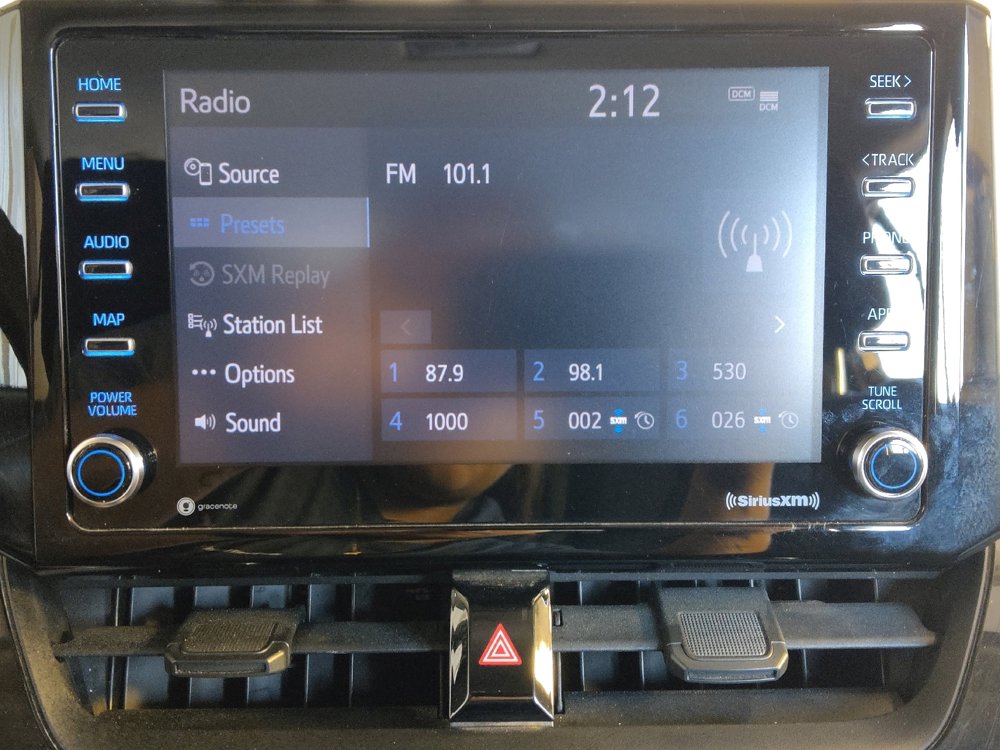 Used 2021 Toyota Corolla LE image 25