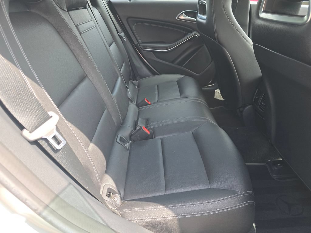 Used 2019 Mercedes-Benz CLA 250 4MATIC image 15