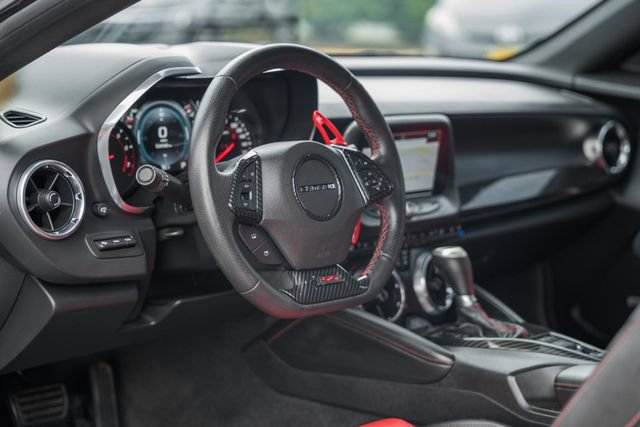 Used 2016 Chevrolet Camaro SS RWD image 22