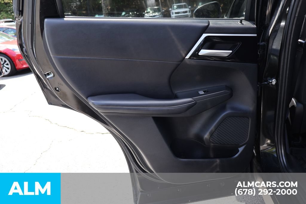 Used 2024 Mitsubishi Outlander SE AWD/4WD image 18