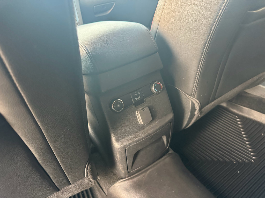 Used 2018 Ford Explorer XLT w/ Equipment Group 202A image 14