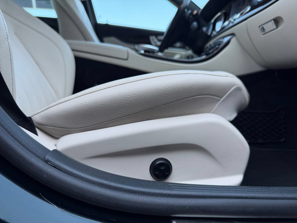 Used 2018 Mercedes-Benz E 300 image 43