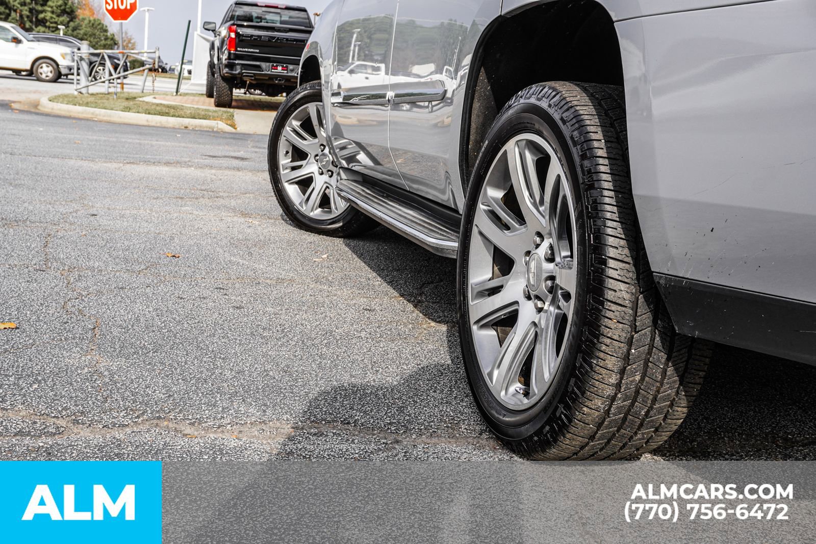 Used 2016 Cadillac Escalade Luxury image 14