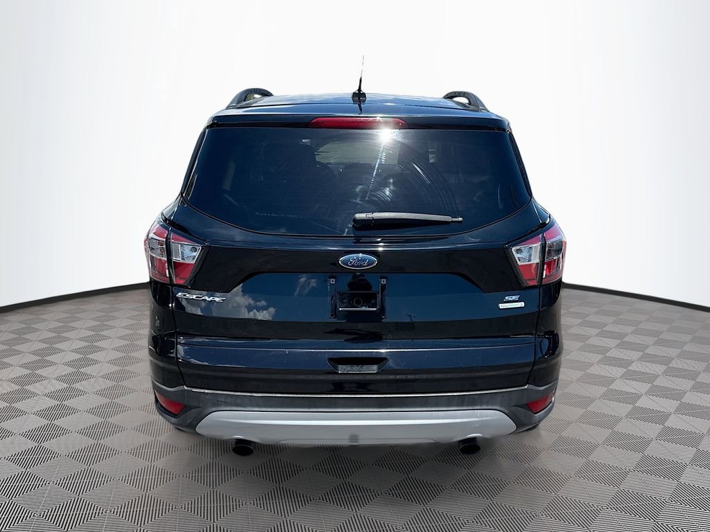 Used 2018 Ford Escape SE FWD image 7