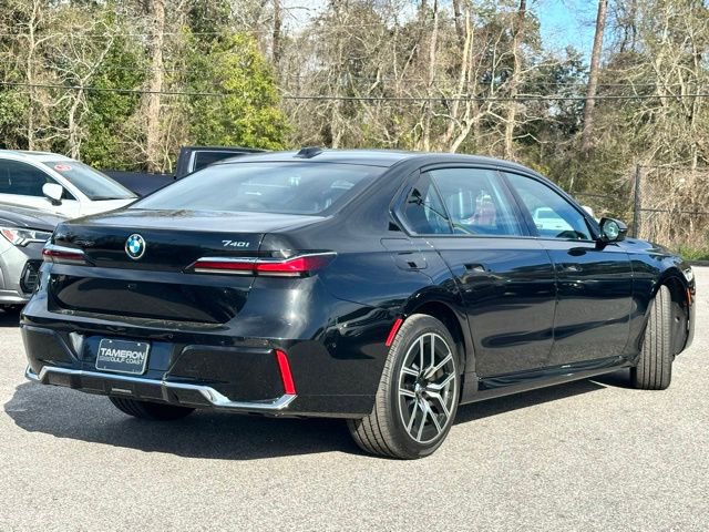 Used 2024 BMW 740i xDrive image 25