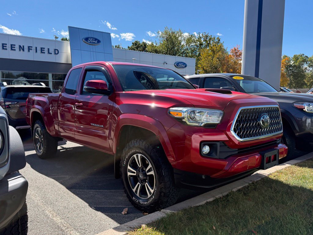 Used 2019 Toyota Tacoma TRD Sport AWD/4WD image 8