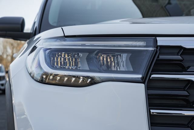 New 2026 Ford Explorer Active w/ Active Comfort Package image 19