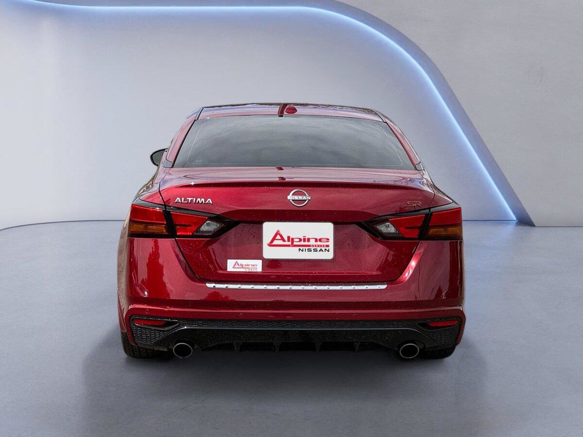 Used 2023 Nissan Altima 2.5 SR FWD image 4