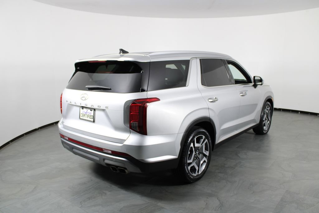 Used 2023 Hyundai Palisade SEL FWD image 16