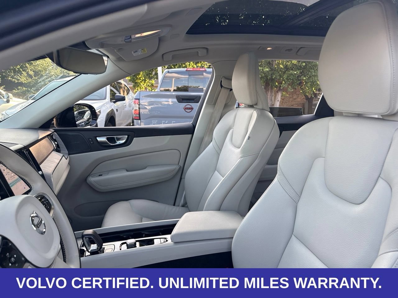 Certified 2024 Volvo XC60 B5 Plus w/ Protection Package Premier AWD/4WD image 17