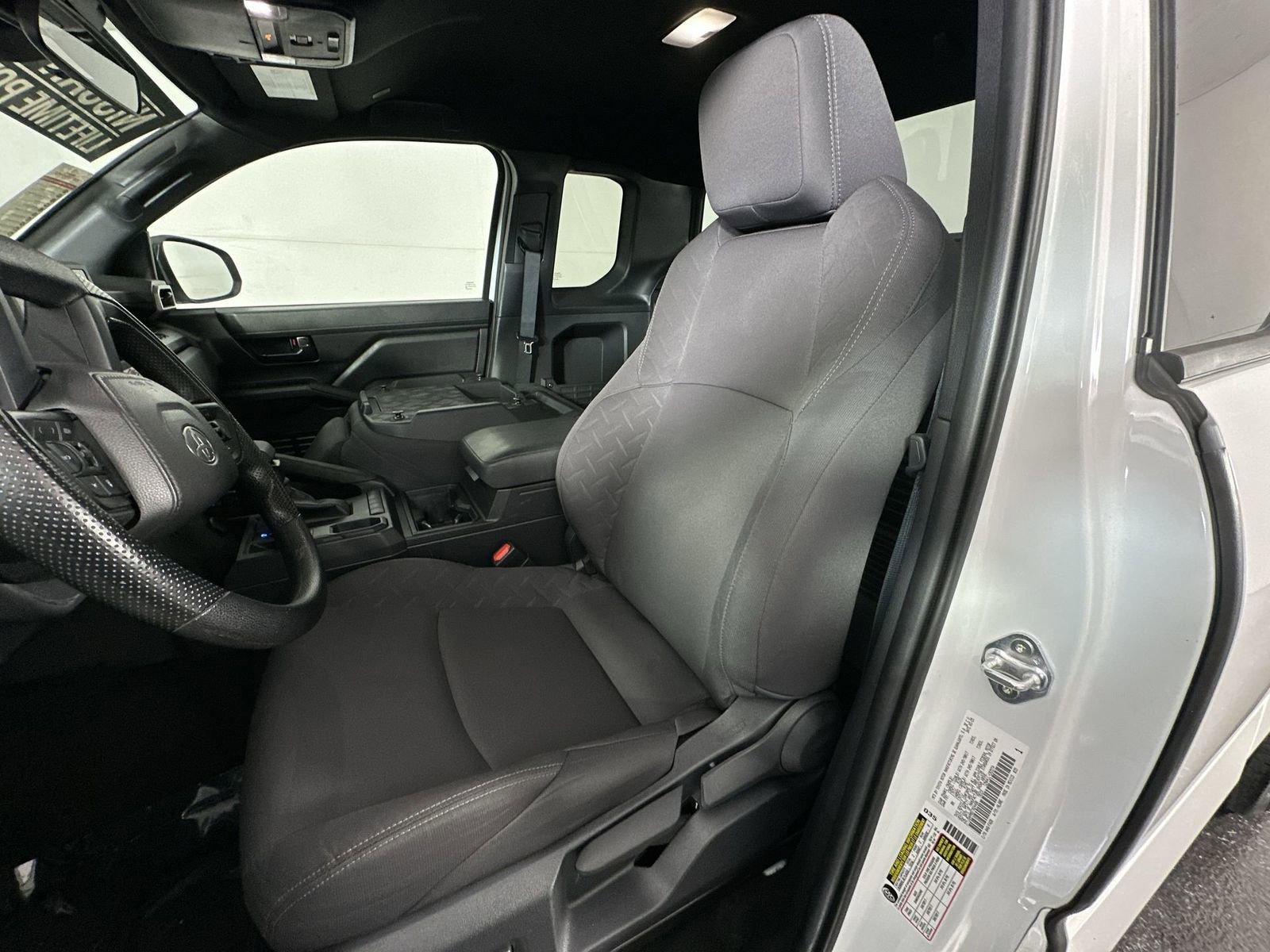 Used 2025 Toyota Tacoma SR image 11