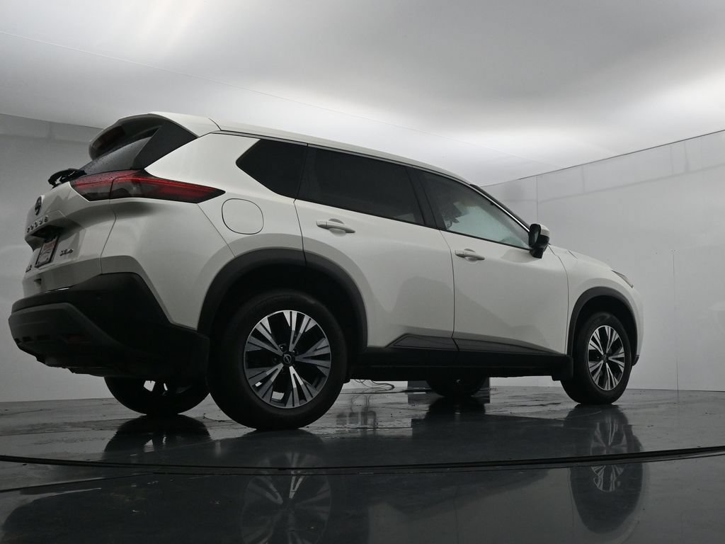 Used 2023 Nissan Rogue SV AWD/4WD image 33