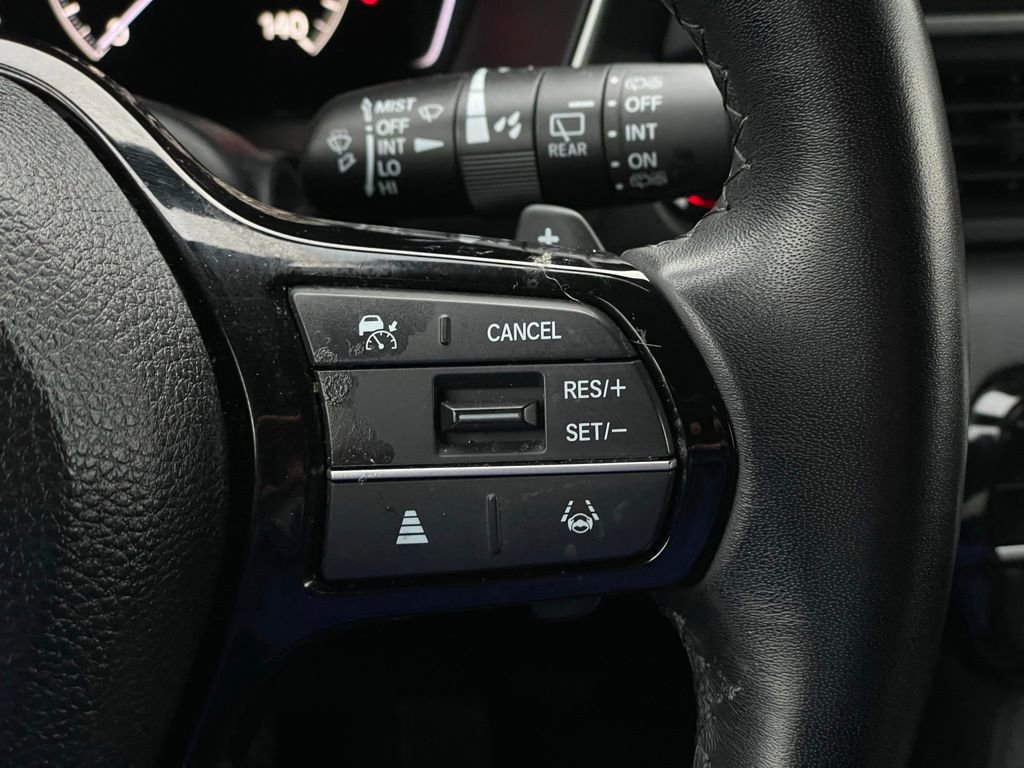 Certified 2025 Honda Pilot Touring image 14