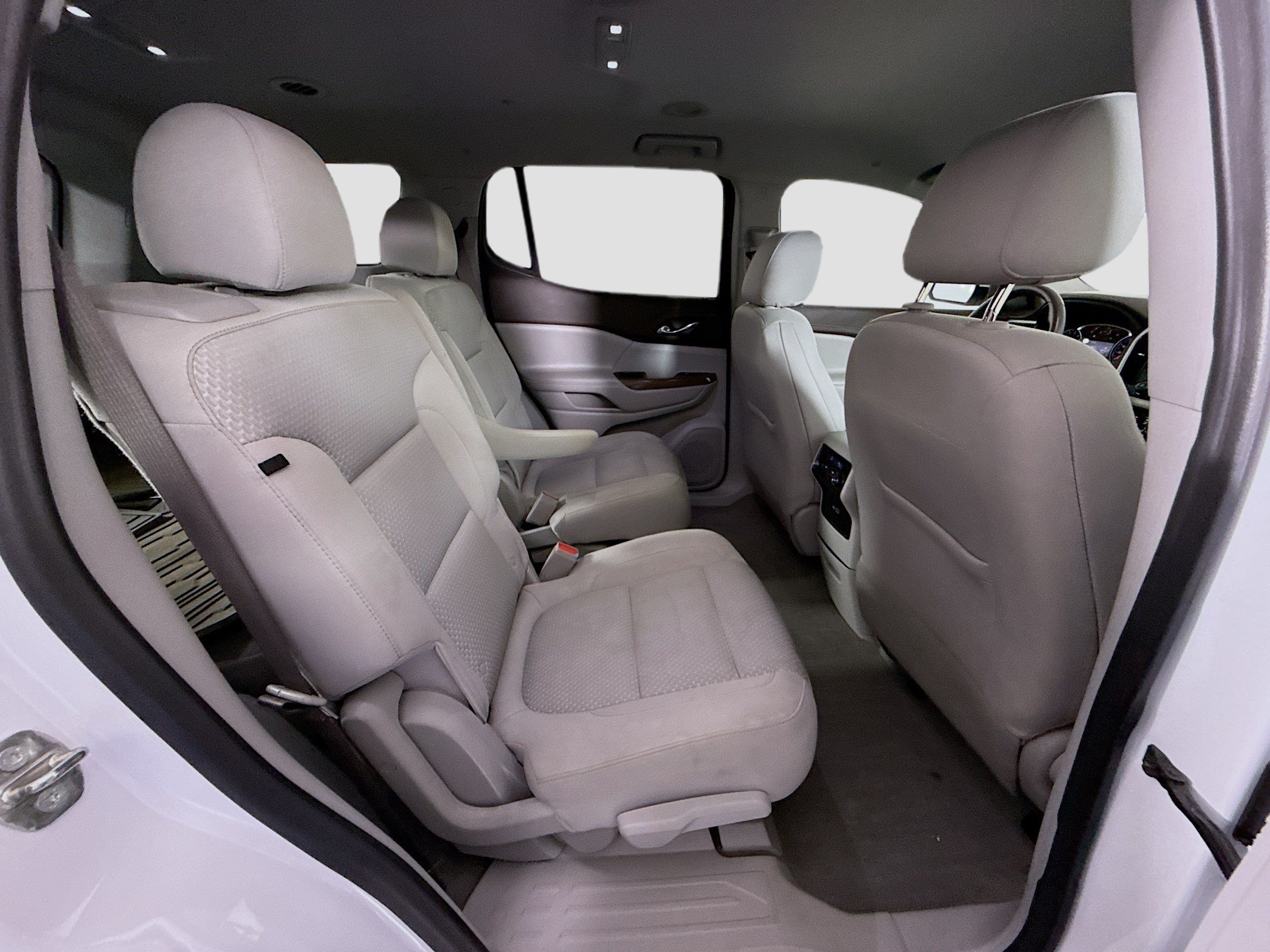 Used 2022 GMC Acadia SLE FWD image 27