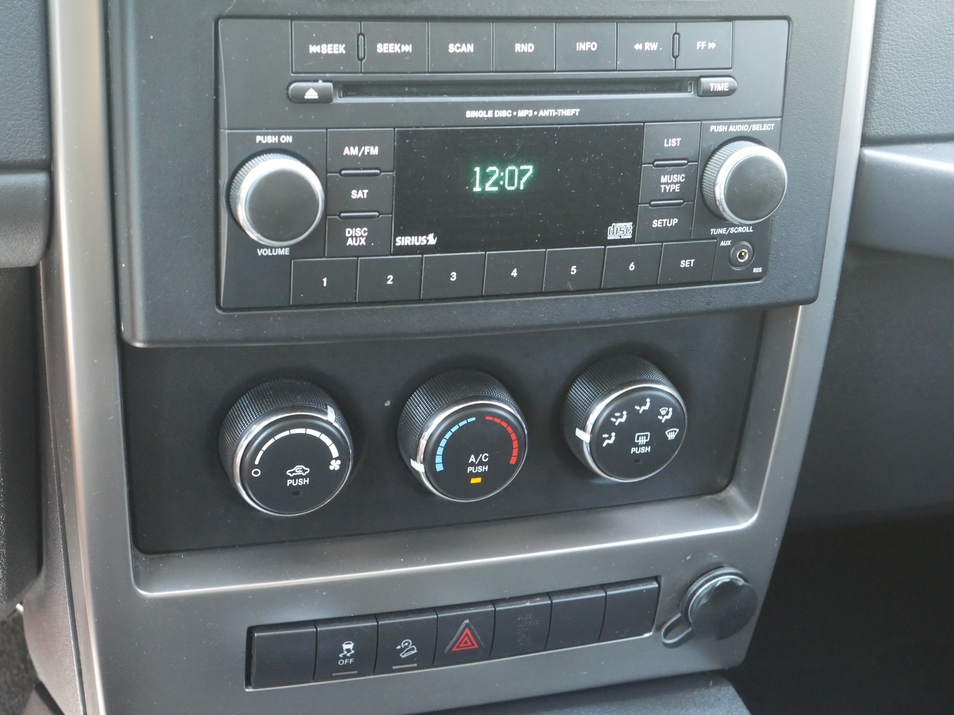 Used 2012 Jeep Liberty Sport w/ Popular Equipment Group AWD/4WD image 9