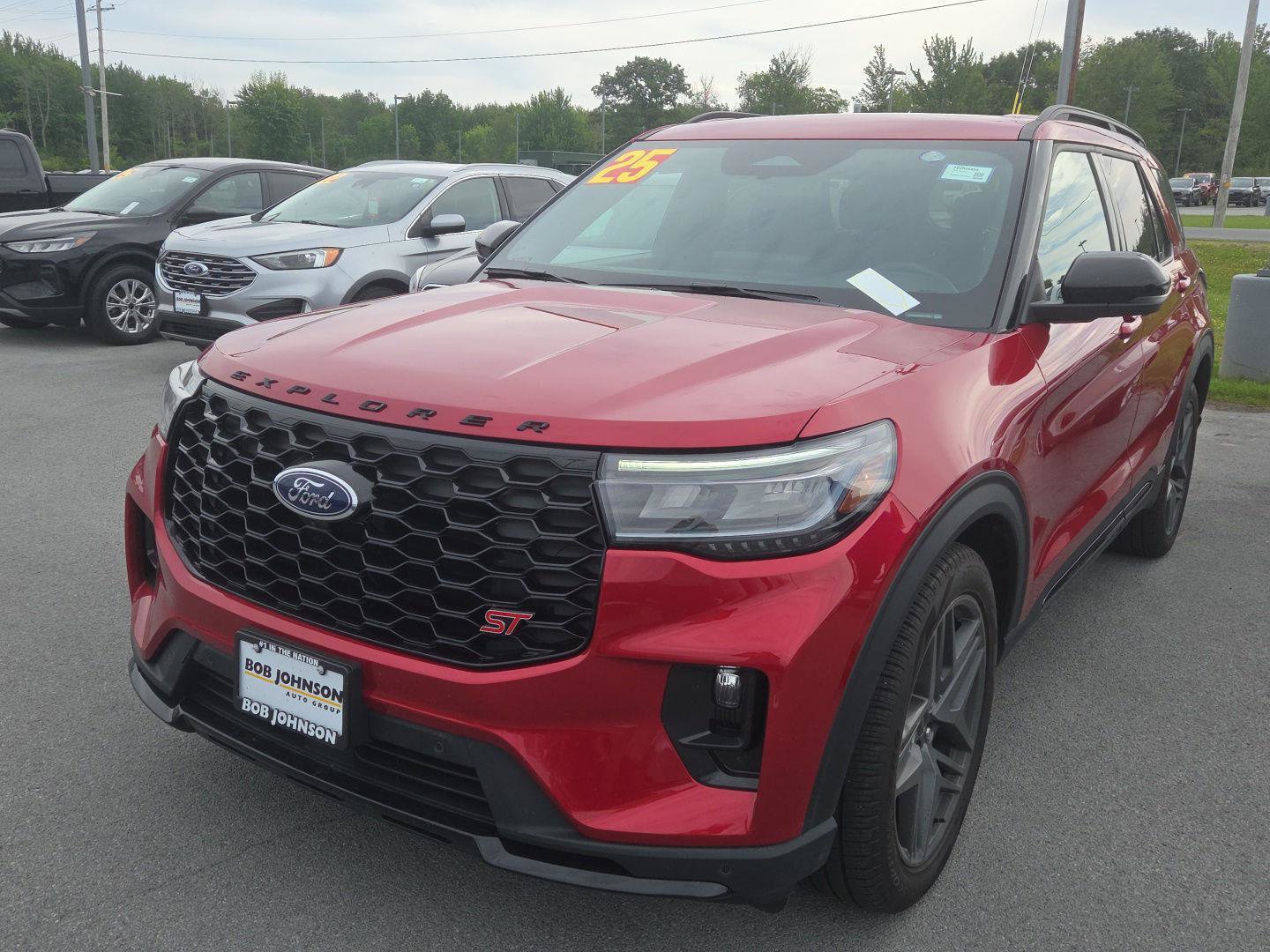 Used 2025 Ford Explorer ST AWD/4WD image 28