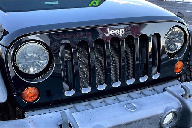 Used 2012 Jeep Wrangler Unlimited Rubicon w/ Connectivity Group image 26