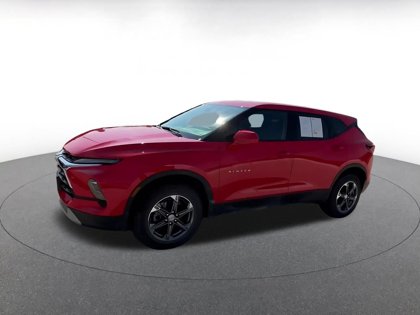 Used 2025 Chevrolet Blazer LT FWD image 7