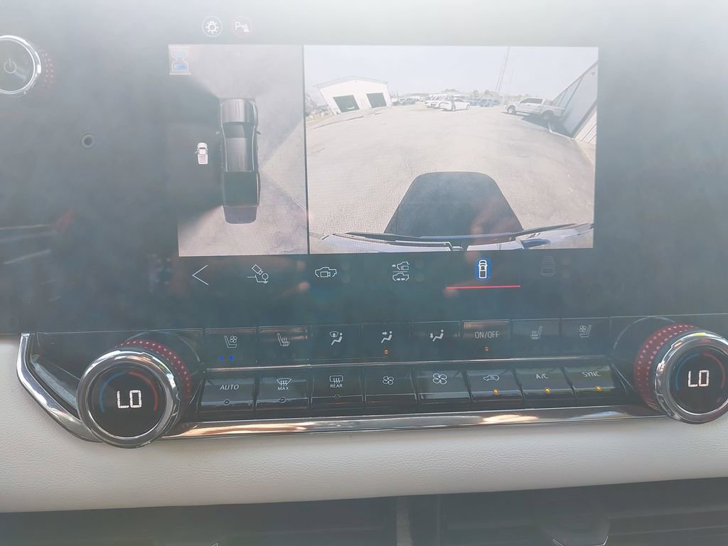 Used 2025 GMC Canyon AT4 w/ AT4X Package image 20