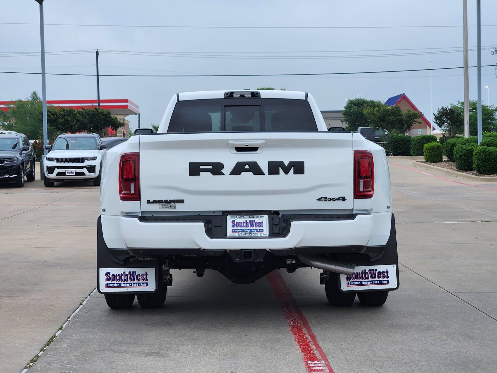 New 2026 RAM 3500 Laramie AWD/4WD image 8