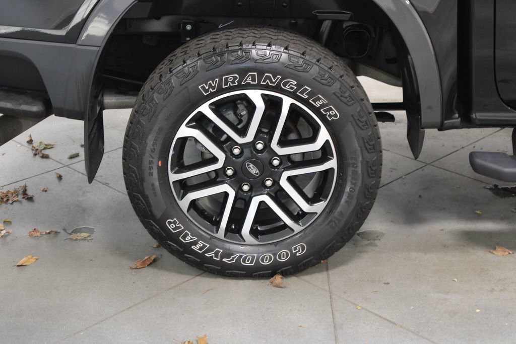 Used 2024 Ford Ranger Lariat w/ FX4 Off-Road Package image 16