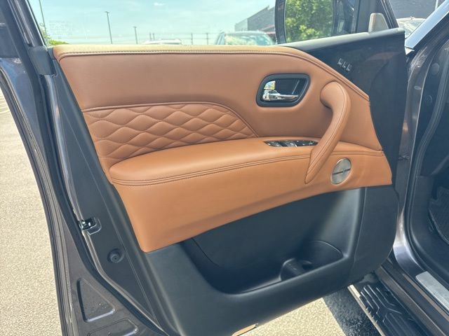 Used 2024 INFINITI QX80 Sensory w/ Cargo Package AWD/4WD image 15