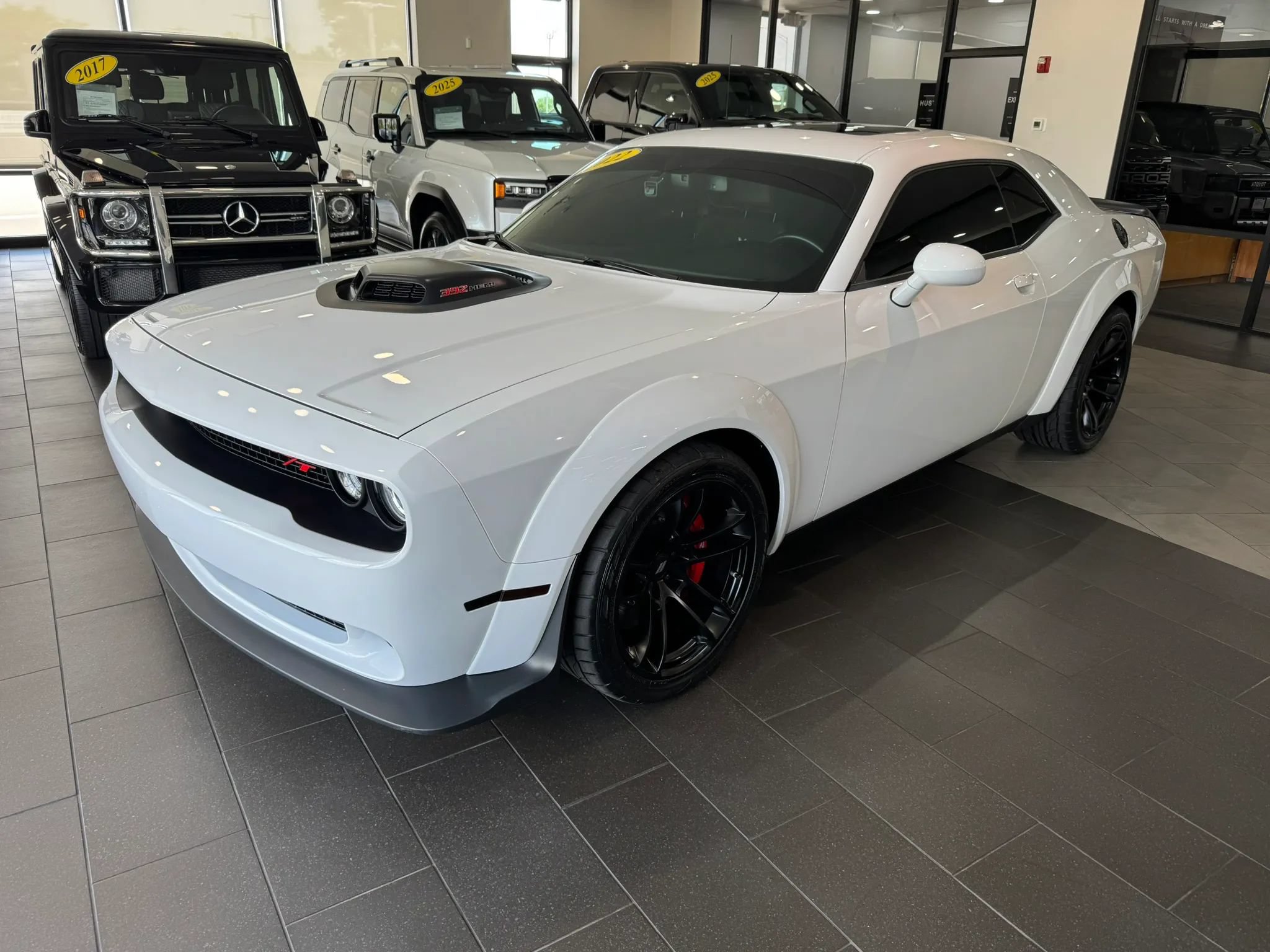 Used 2022 Dodge Challenger R/T Scat Pack RWD image 2