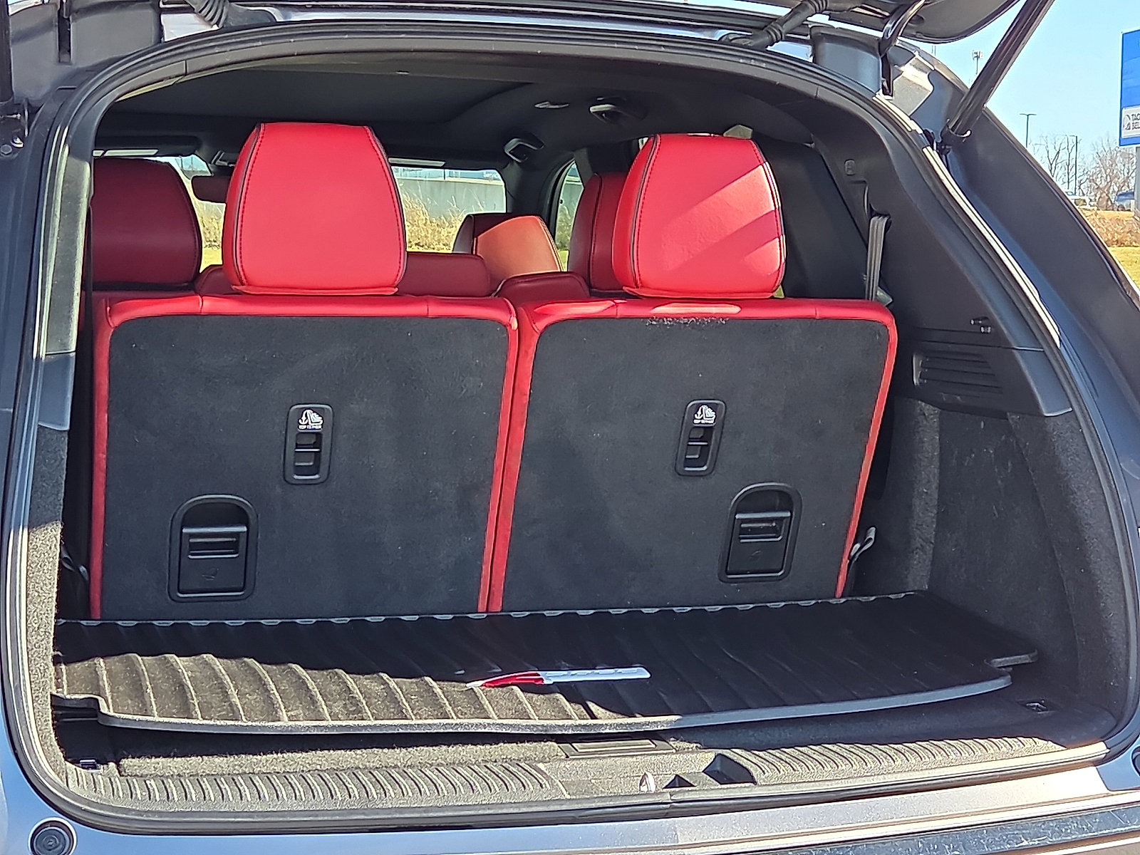 Used 2022 Acura MDX A-Spec image 9