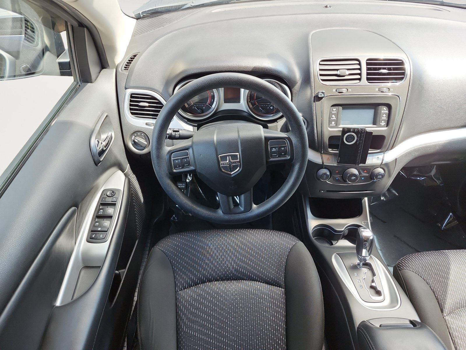 Used 2019 Dodge Journey SE FWD image 10
