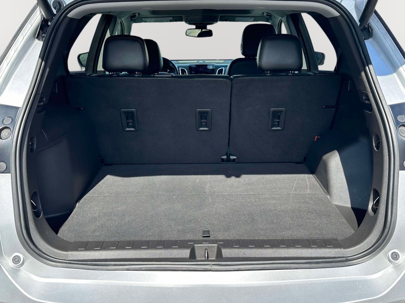 Used 2021 Chevrolet Equinox Premier image 35