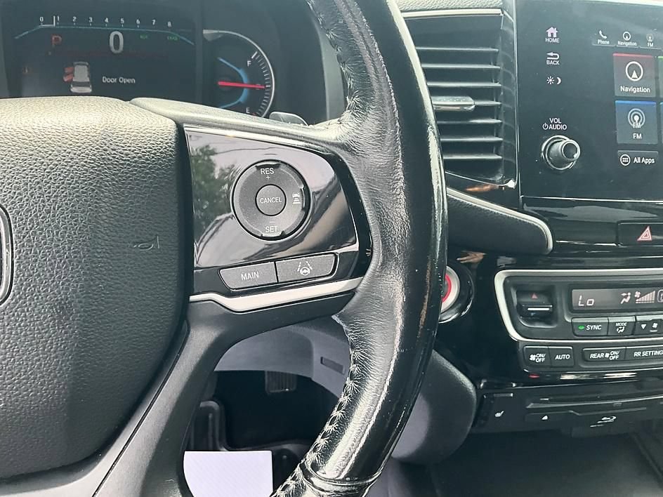 Used 2020 Honda Pilot Touring image 29