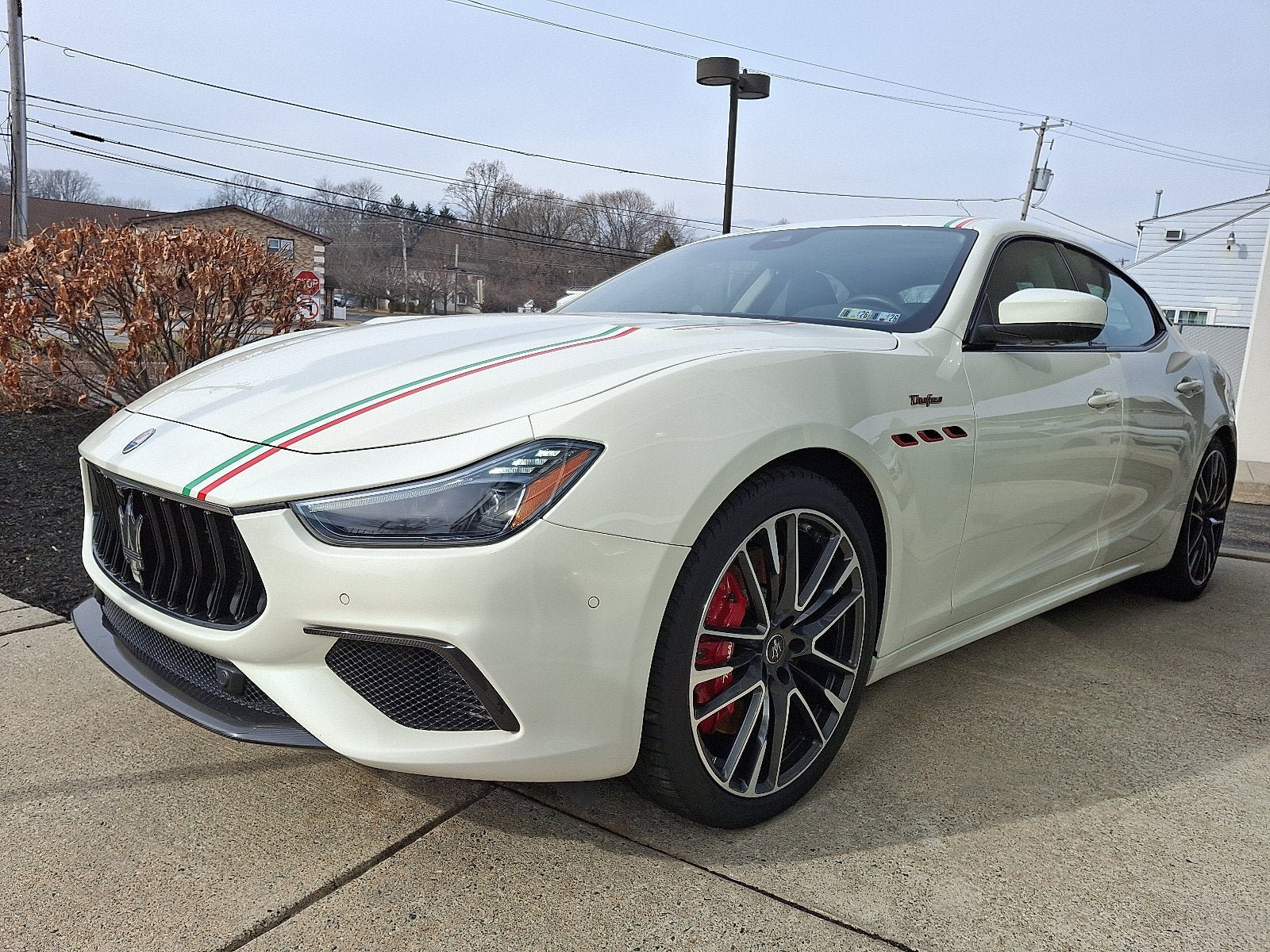 Used 2021 Maserati Ghibli Trofeo RWD image 3