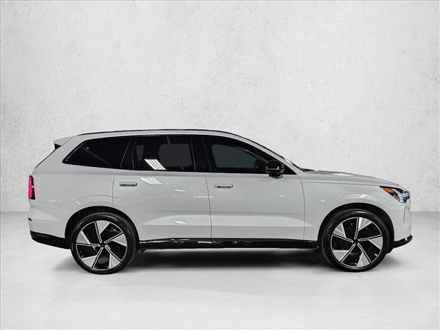 Used 2025 Volvo EX90 Plus AWD/4WD image 4