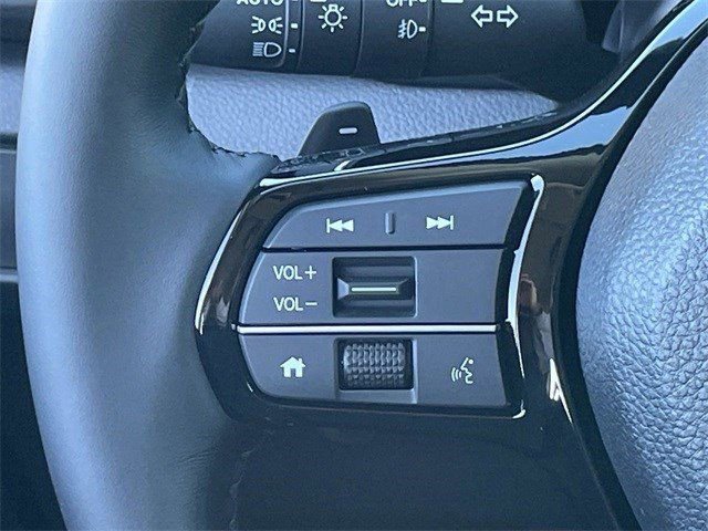 Certified 2025 Honda Pilot Touring image 14