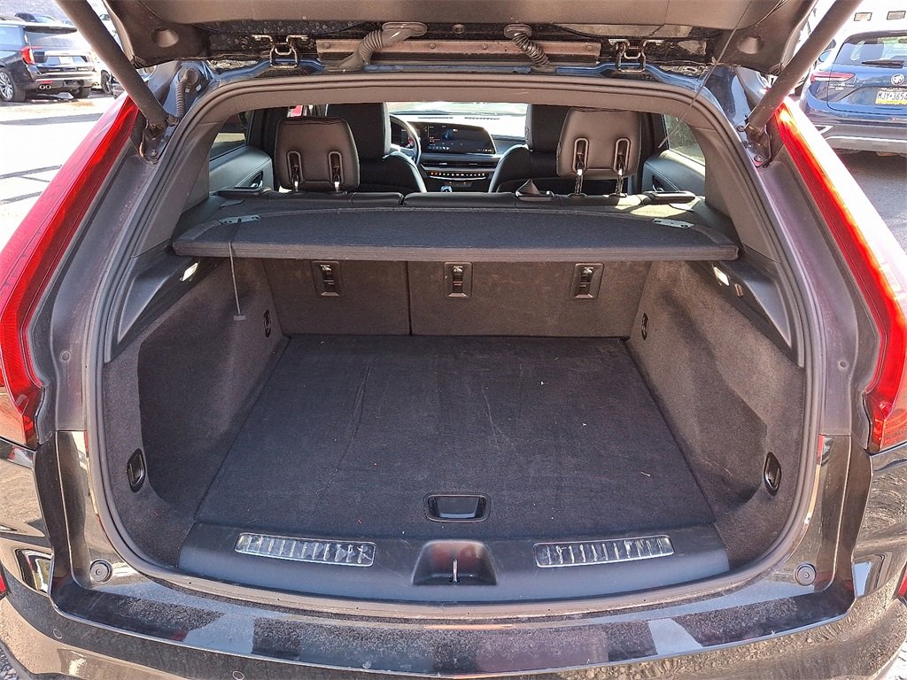 Certified 2024 Cadillac XT4 Premium Luxury image 29