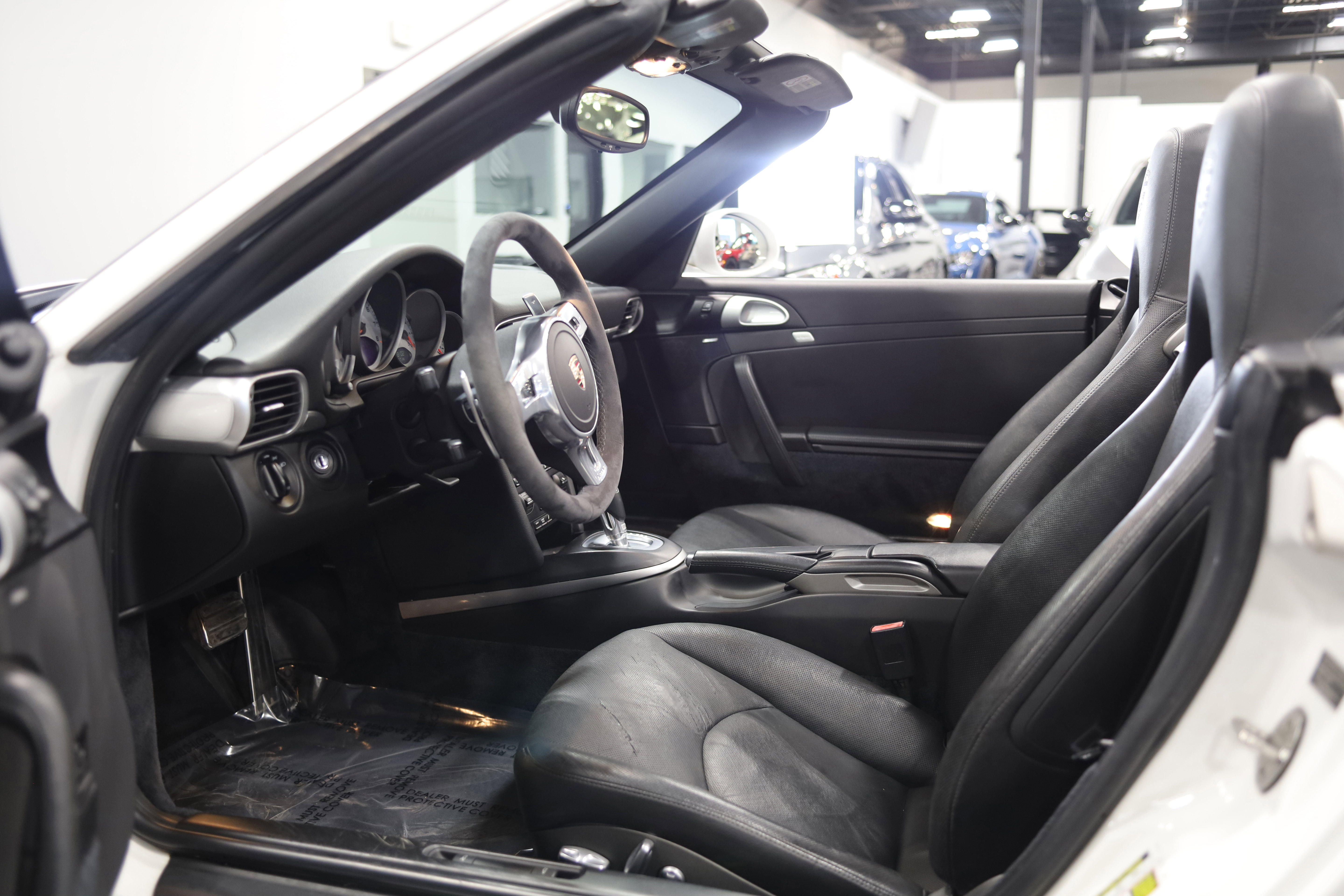 Used 2010 Porsche 911 Carrera 4S image 16