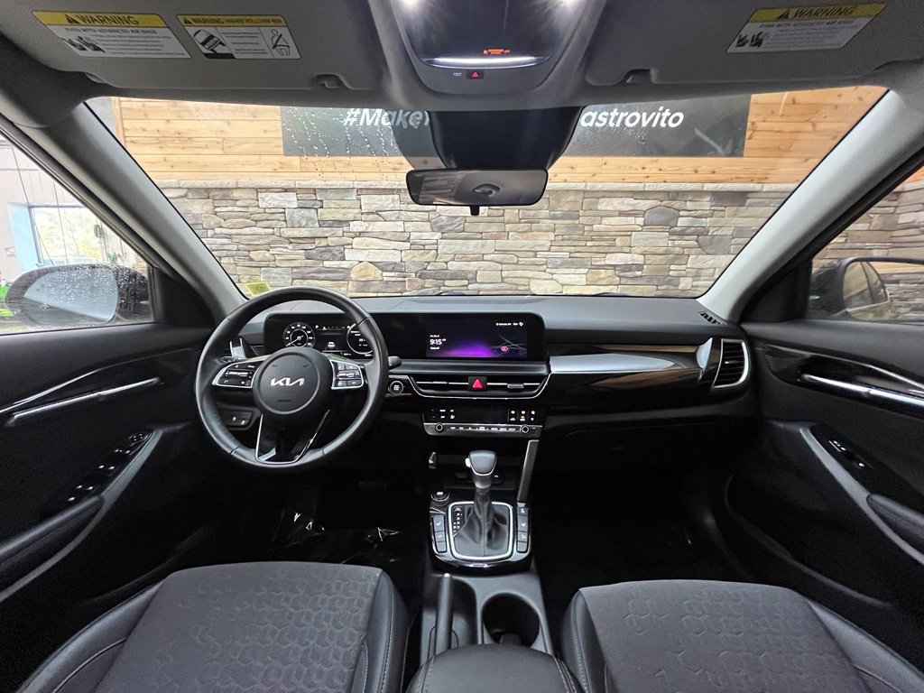 Used 2024 Kia Seltos S AWD/4WD image 41