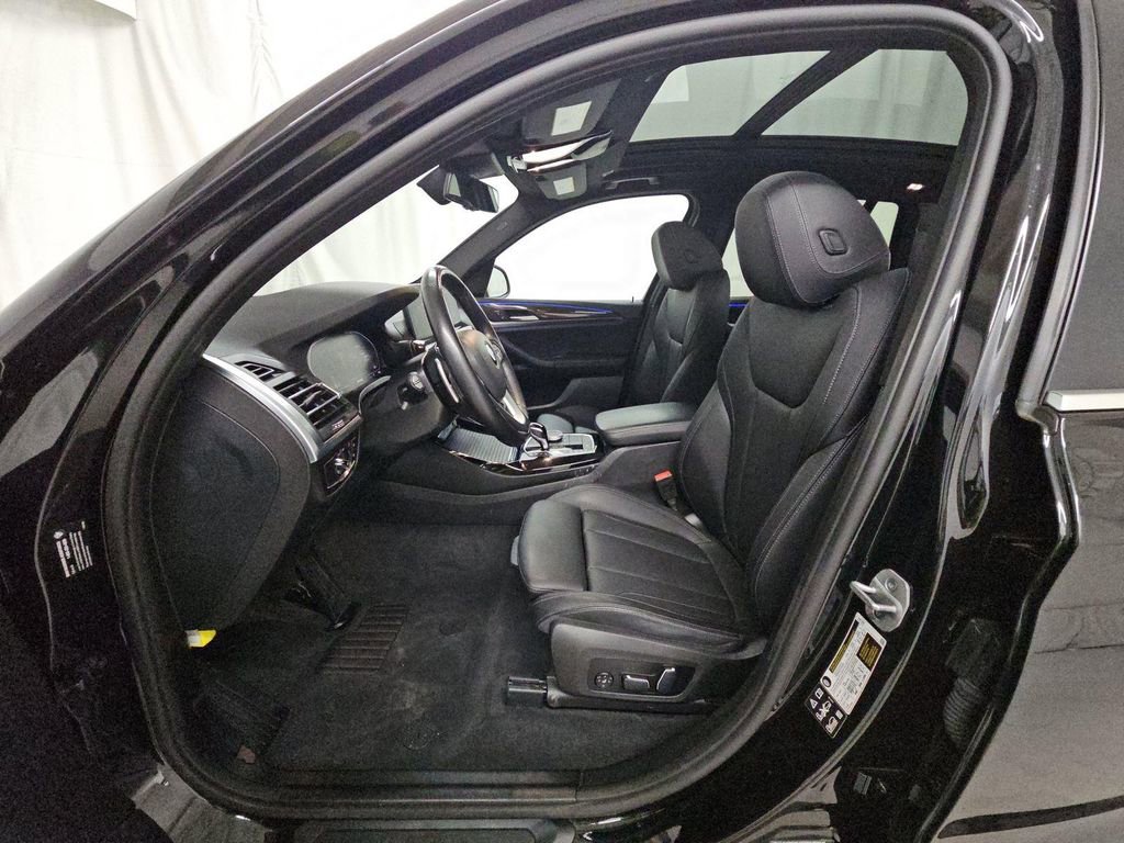 Certified 2024 BMW X3 xDrive30i w/ Premium Package image 5