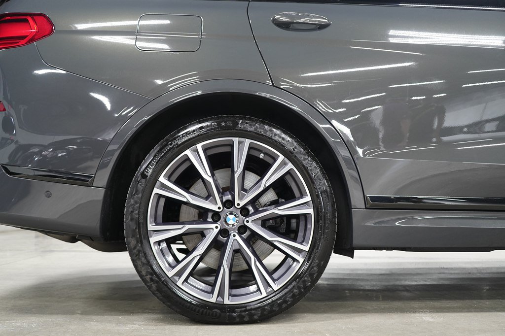 Used 2021 BMW X7 M50i AWD/4WD image 39