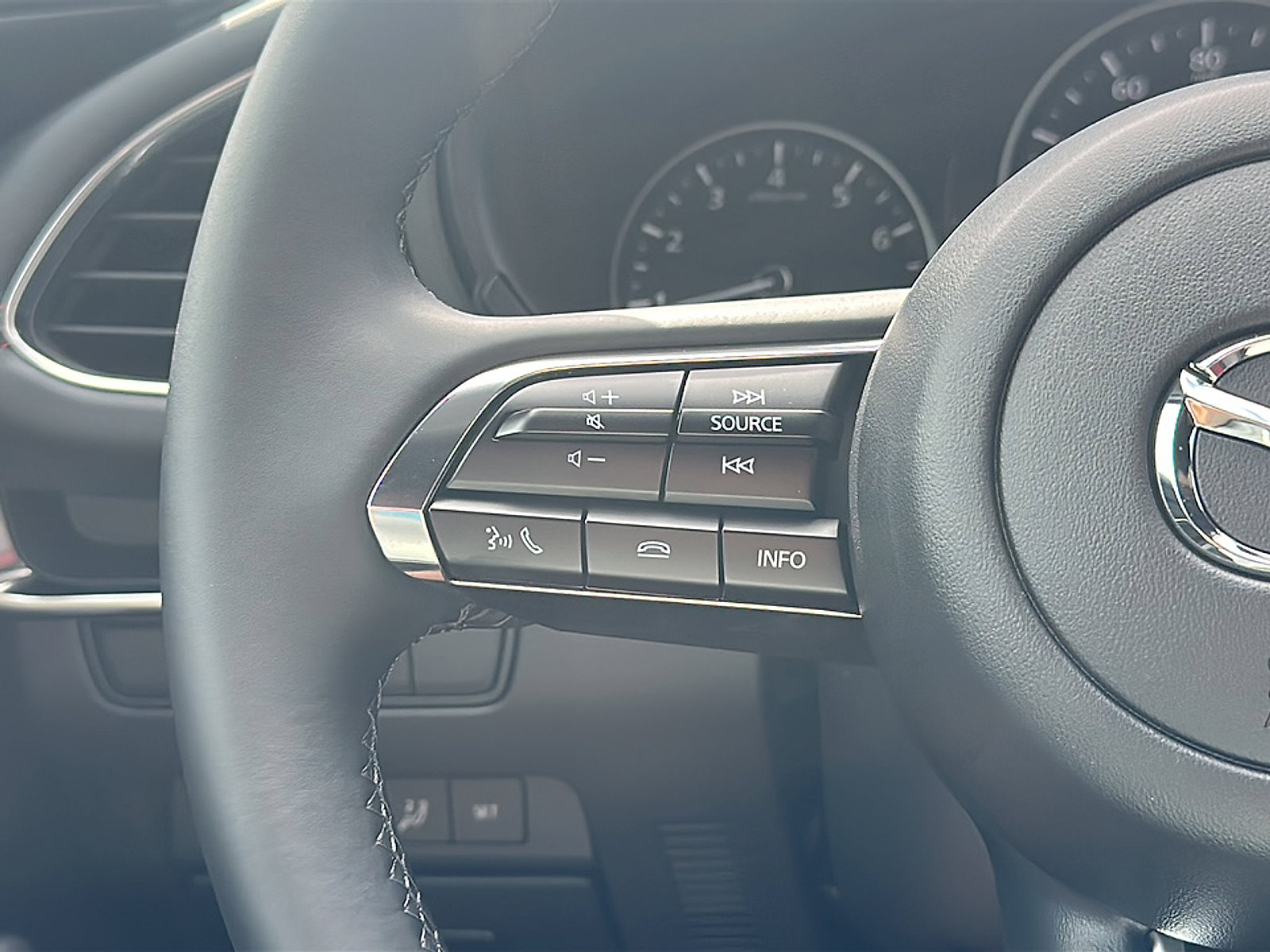 New 2025 MAZDA MAZDA3 Carbon image 19