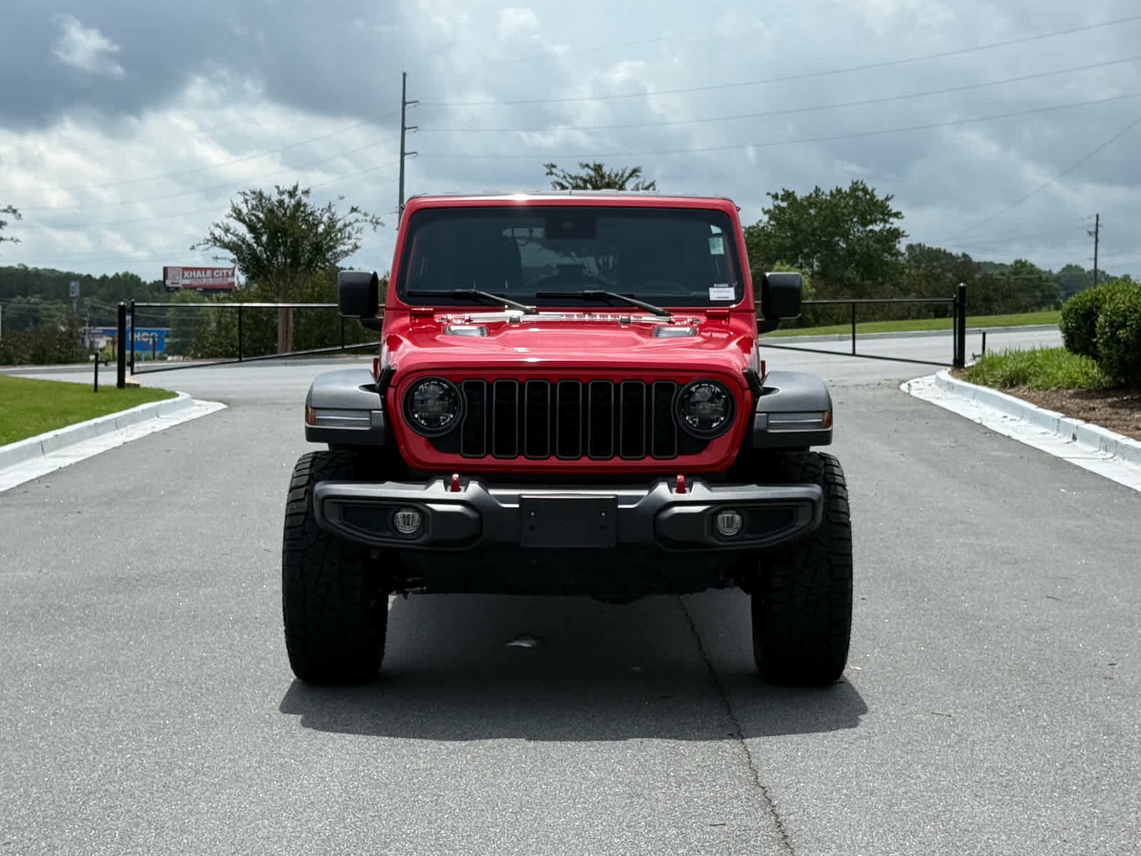Used 2024 Jeep Wrangler Unlimited Rubicon AWD/4WD image 8