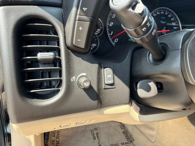 Used 2009 Chevrolet Corvette Convertible w/ Preferred Equipment Group RWD image 18