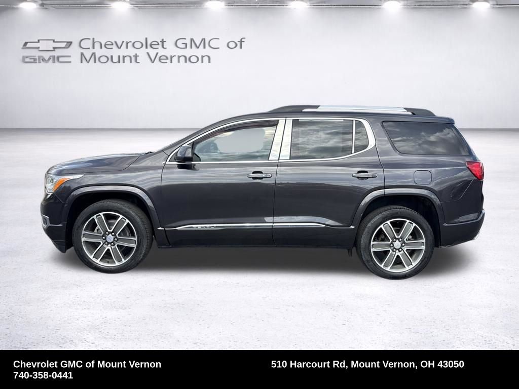 Used 2017 GMC Acadia Denali w/ Technology Package FWD image 2