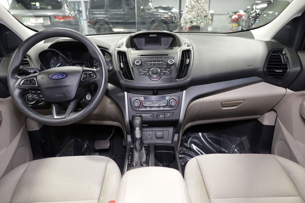 Used 2017 Ford Escape SE w/ SE Cold Weather Package image 22